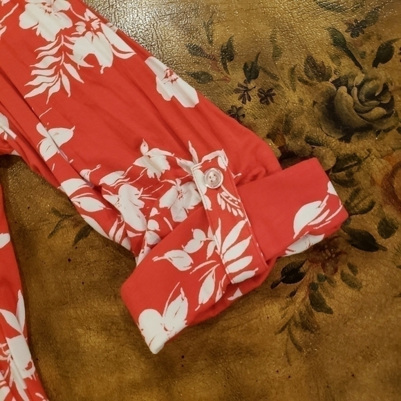 NWT Ruby Rd. Plus Sized Floral Tunic in Coral & White Size 2X - Picture 7 of 7